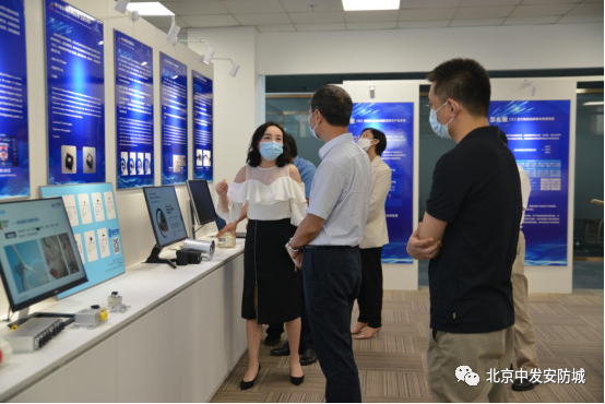 安徽质量监督局调研新一代信息技术前孵化创新中心2