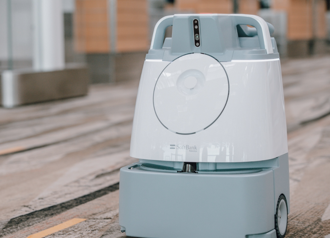 实拍！新加坡樟宜机场一波防疫黑科技！让你放心坐飞机～