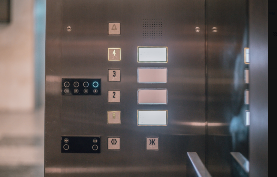 实拍！新加坡樟宜机场一波防疫黑科技！让你放心坐飞机～