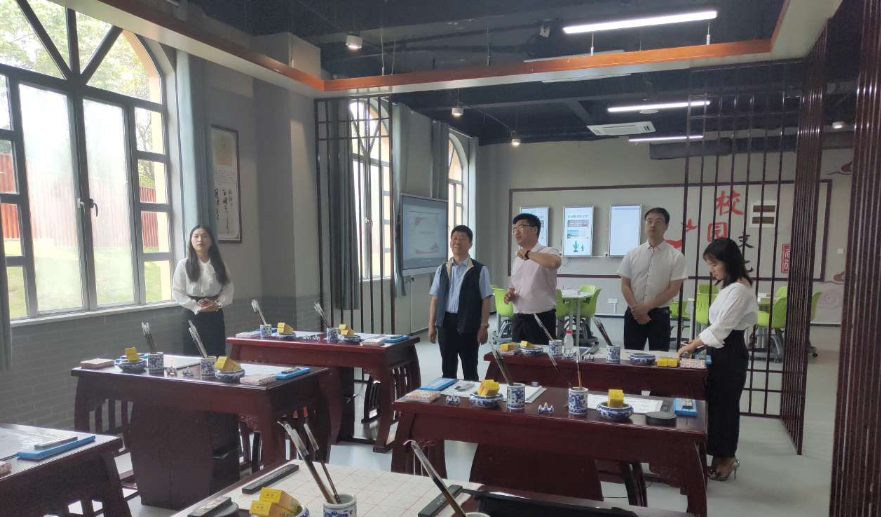 园区招商团队陪同王家鹏书记前往江西设计小镇、中部教育装备创新产业城进行参观和资源对接_河南理工大学科技园 | 中原工业设计城