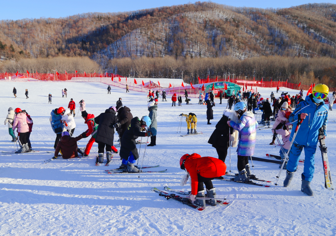 吉林青山滑雪场图片