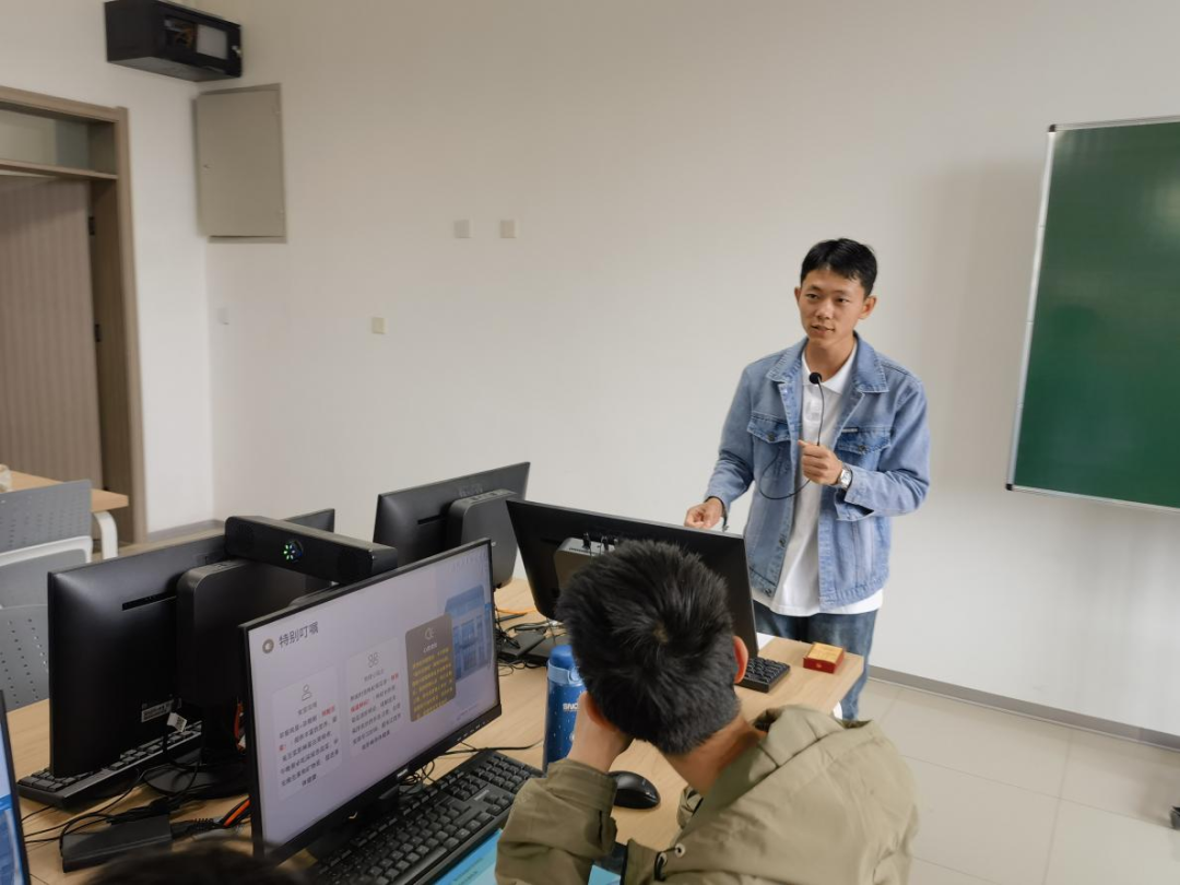 学以致用——公共课教学部开展课堂PPT小组评比活动