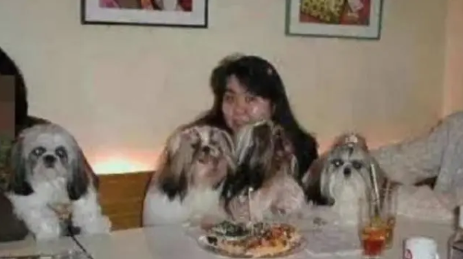 比罗志祥还渣的女人！同时玩弄30个男人，骗财骗色连杀3个情夫，照片曝光后我惊了…