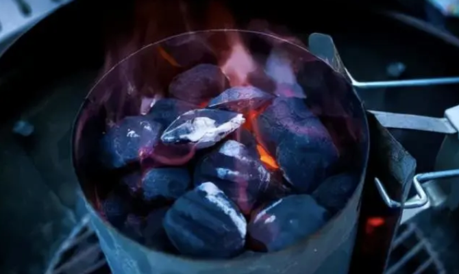 比罗志祥还渣的女人！同时玩弄30个男人，骗财骗色连杀3个情夫，照片曝光后我惊了…