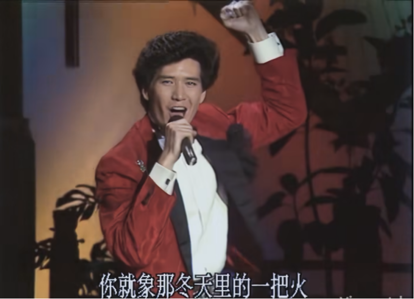 许知远的自卑，在费翔面前一览无余