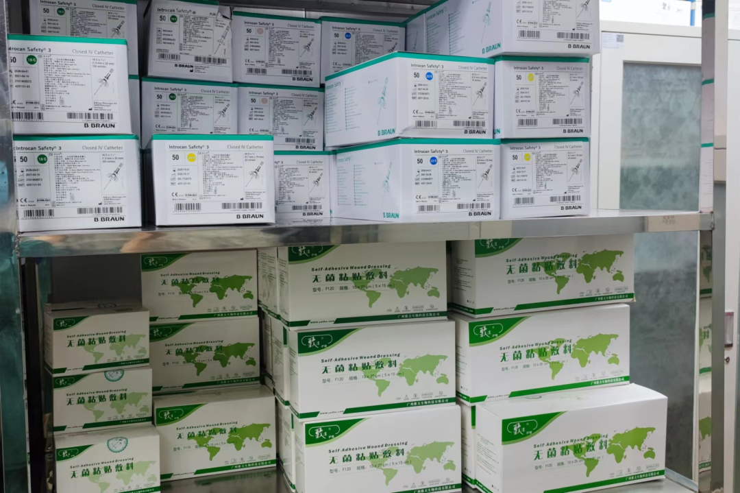 手术耗材是什么我爱手术室 ｜ 手术室耗材管理岗位人员的一天——贵州医科大学附属医院_https://www.jmylbn.com_新闻资讯_第21张