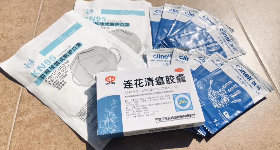 美国疫情死亡人数最新消息让人震精：西方神话瞬间死在了现实面前