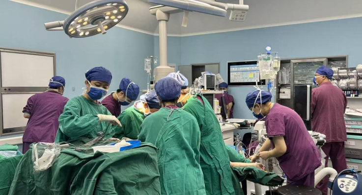 国家区域医疗中心显实力 | 中山一院广西医院多学科协作成功救治凶险羊水栓塞患者