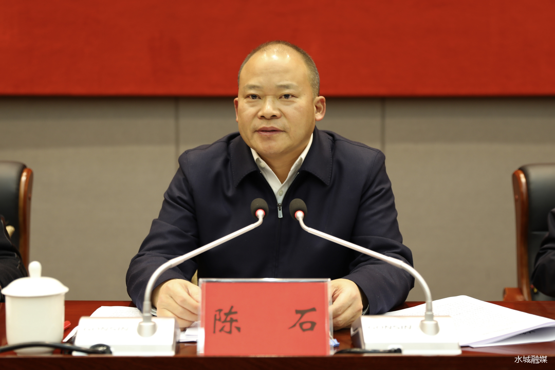 区委经济工作会议召开