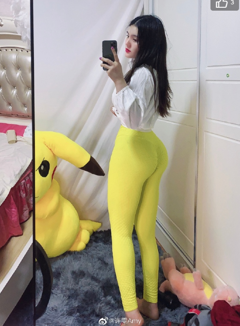 【美女】国产微胖女神：沙漏型身材＋完美腰臀比，这样的身材谁都扛不住（组图） - 14
