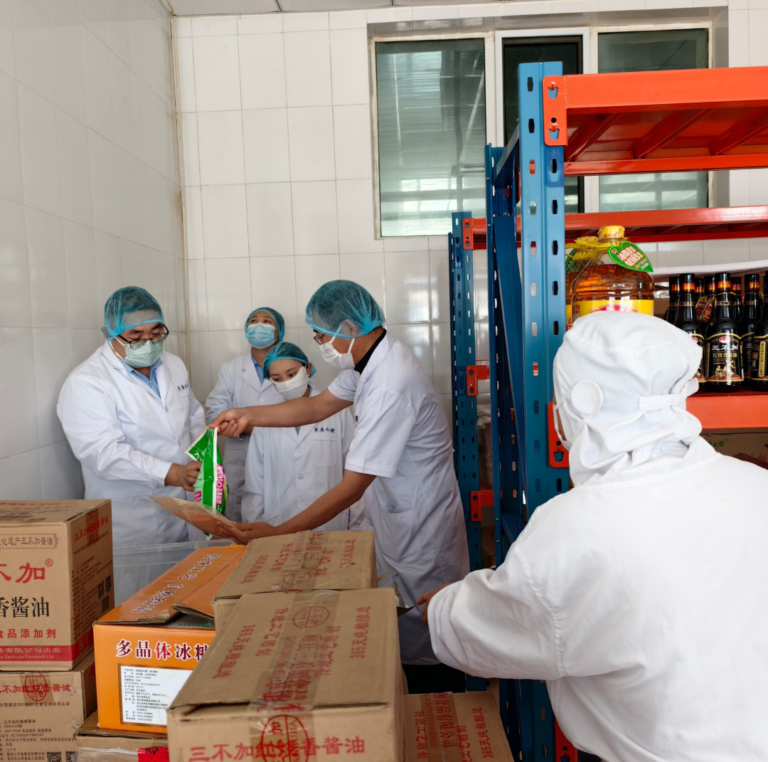 阿拉善盟市场监管局整治农村假冒伪劣食品  筑牢“舌尖安全”最后一公里_阿拉善盟市场监管局整治农村假冒伪劣食品  筑牢“舌尖安全”最后一公里_