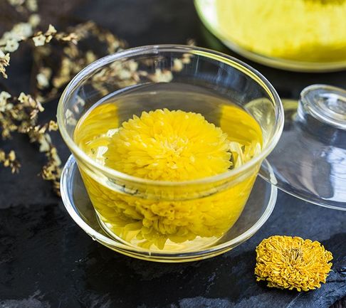 上火了？这杯皇帝都爱喝的婺源皇菊茶，清凉下火堪比消防员！