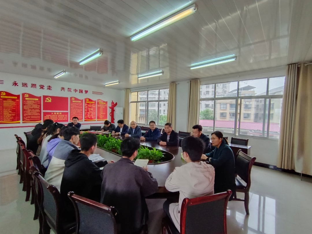 学校2018级会昌籍实习生并调研工作,县委常委,组织部部长蓝晓植陪同