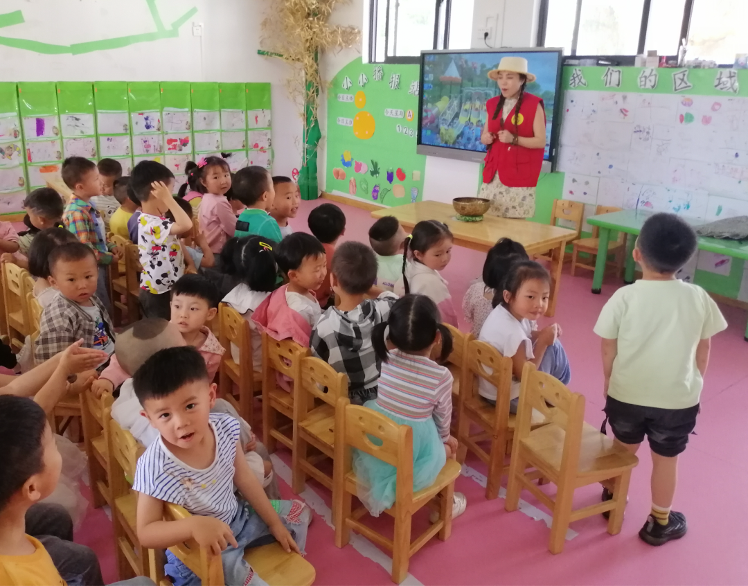 AD105怎么读“和小朋友一起阅读”第105期 丨开阳县龙岗镇第二幼儿园_https://www.jmylbn.com_新闻资讯_第7张