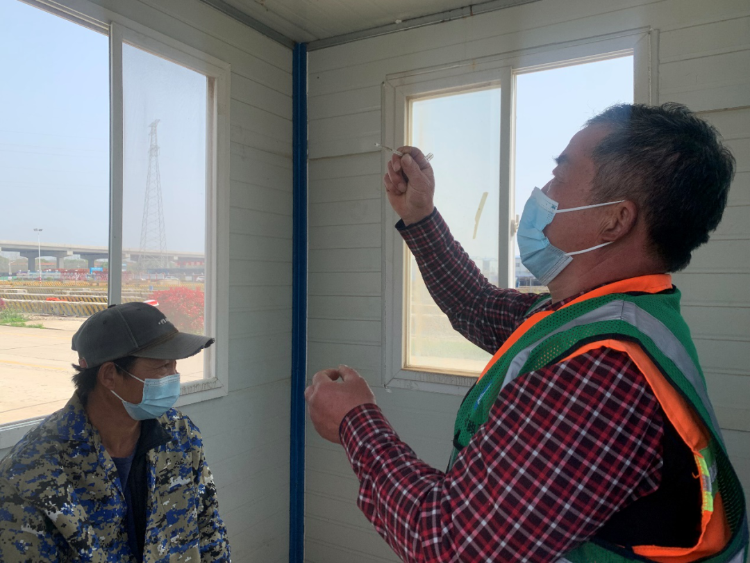 路橋公司武陽(yáng)高速項(xiàng)目部開展“防疫于心，演練于行” 活動(dòng)