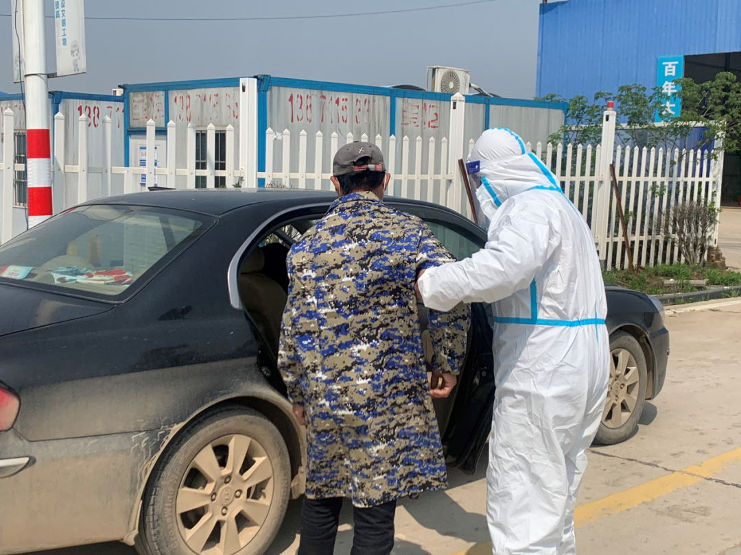 路橋公司武陽(yáng)高速項(xiàng)目部開展“防疫于心，演練于行” 活動(dòng)