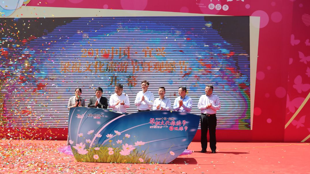 彩蝶翩跹来善卷 最美人间四月天茶禅四月到宜兴