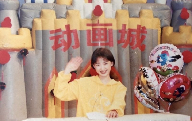 少儿频道动画片大全_蓝精灵动画片下载_少儿英语口语动画片下载