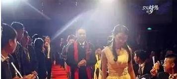 为什么当初你不逼着我做黑茶呢？看完心里酸酸的！