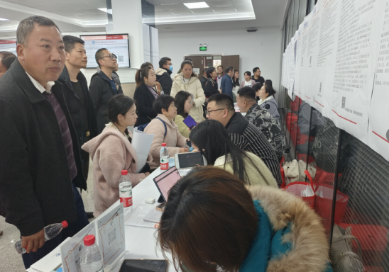 招聘会心得体会_招聘会最新招聘通知_招聘会