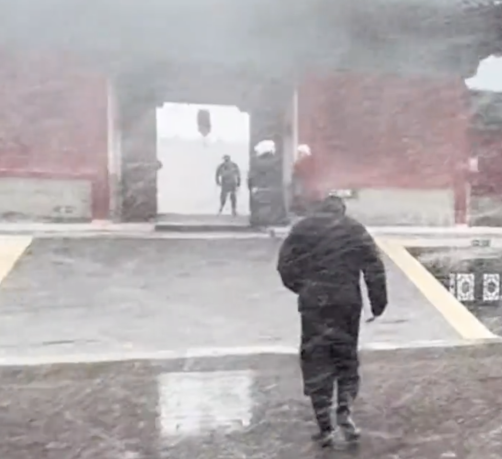 北京、河北、山西下雪了！有游客连夜买棉袄！气温一路降