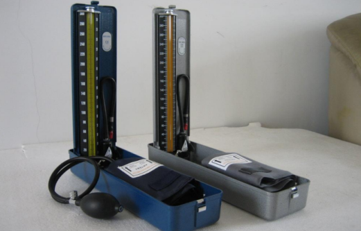 日本血压仪怎么调渝关技贸之声｜世界高血压日  “关”爱你的血压_https://www.jmylbn.com_新闻资讯_第4张