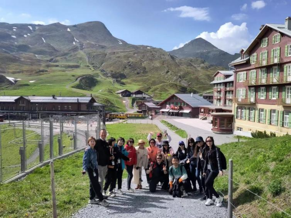 亲测！瑞士少女峰地区全新玩儿法！