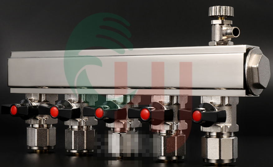 浴室柜选什么材质的比较好_柜选浴室材质好比较好的品牌_浴室柜子什么材质好