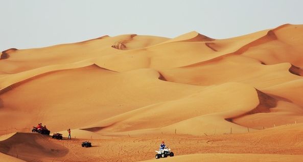 沙漠與海洋共存，有獨特的自然風光也有屬於自己的浪漫情調，多面杜拜，不止是壕！ 旅遊 第10張