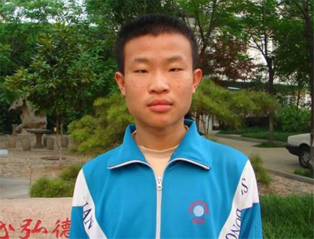 北大韦神的烦恼讲课太枯燥超半数研究生退课最后只剩五六个人