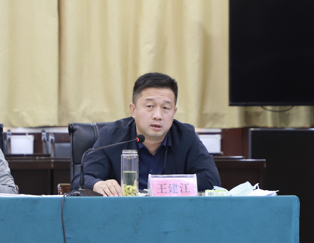 总结经验查找问题分析研判完善预案——阳原县召开全域疫情防控模拟