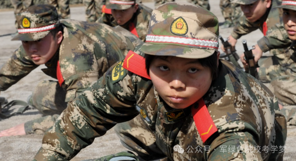 各大軍醫(yī)大學錄取分數線_錄取分數軍醫(yī)線大學是多少_軍醫(yī)大學錄取分數線