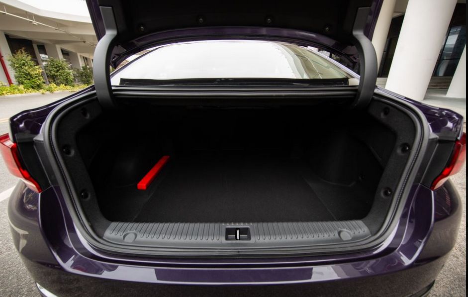 確認過眼神，國民賓士C紳寶智行是AI大格局的人 汽車 第13張