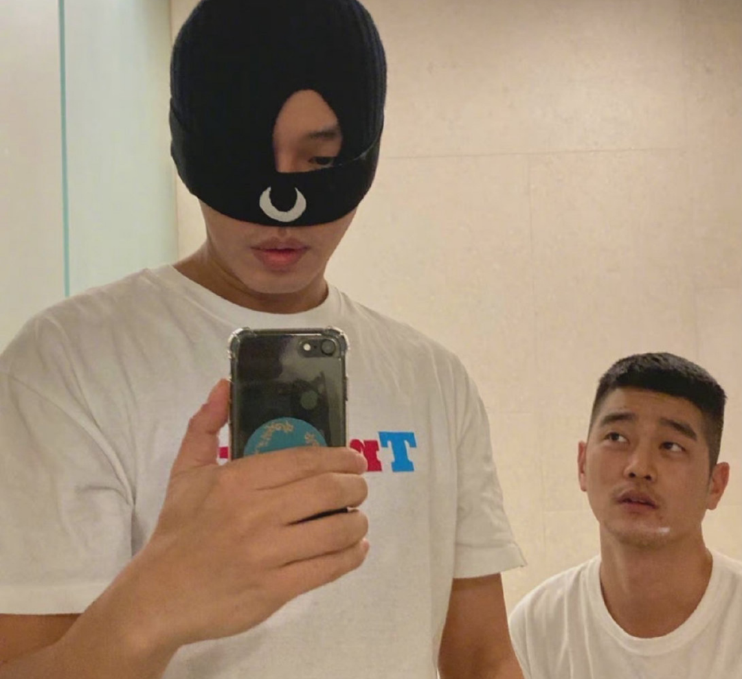 图片[6]-长这么帅的刘亚仁也好这口？！30岁男子指控睡着被他性侵-小蓝短视频