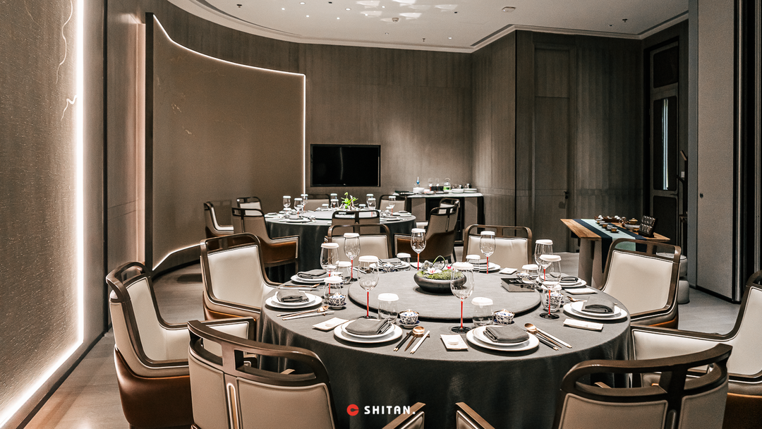 �������ˣ�ȫ���ڶ��ң������ڣ�