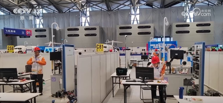 技能人才点亮未来 为经济发展注入蓬勃力量 | 观察↓