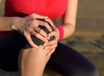 滑膜炎终于不疼了，奶奶用它，关键时刻有大用！顽固滑膜炎也怕它！