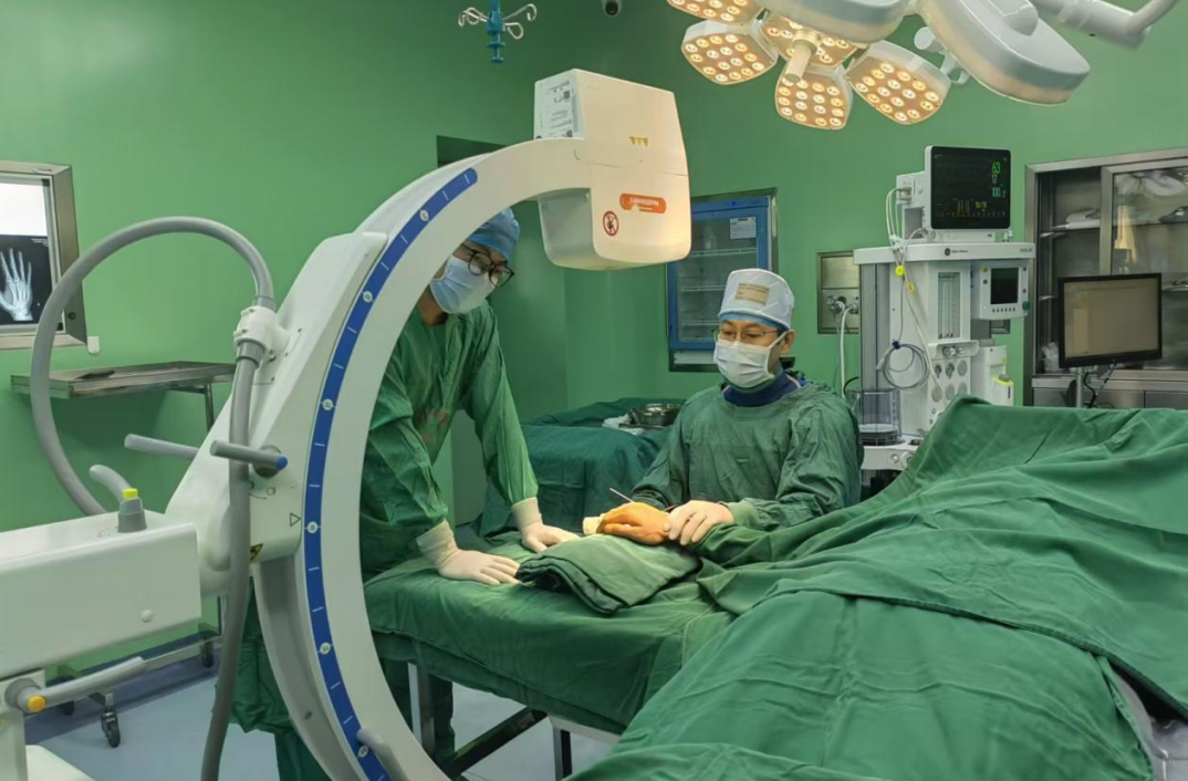 钛针是什么材料无切口——闭合复位钛针固定术治疗掌骨骨折_https://www.jmylbn.com_新闻资讯_第3张