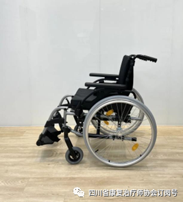 手动轮椅什么牌子好偏瘫患者的轮椅选配_https://www.jmylbn.com_新闻资讯_第2张