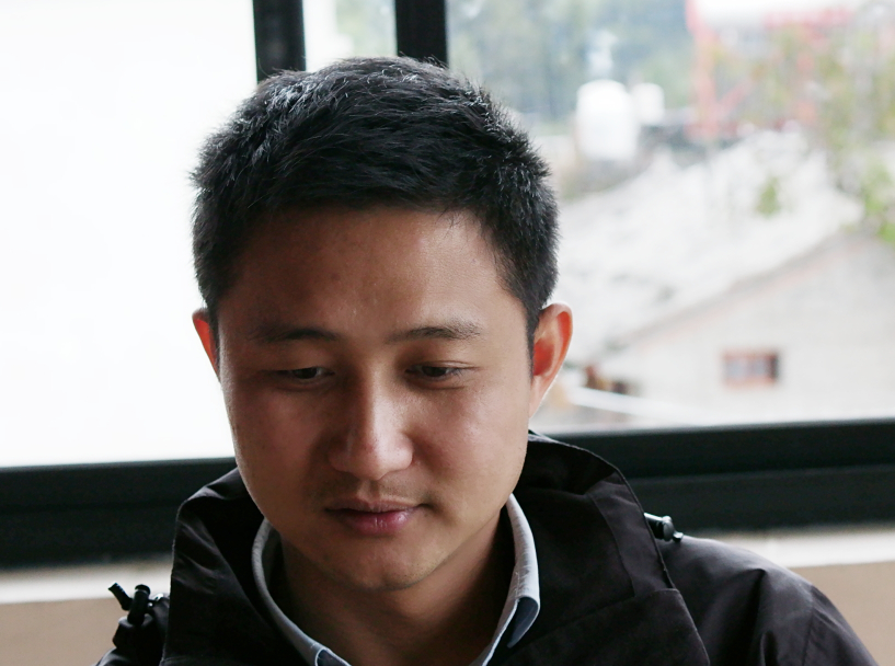李绍权,高海拔计划创始人,精品咖啡种植生产者,在云南德宏完成了从育苗种植、研发生产到物流配送为一体的咖啡产业链建设。.jpg