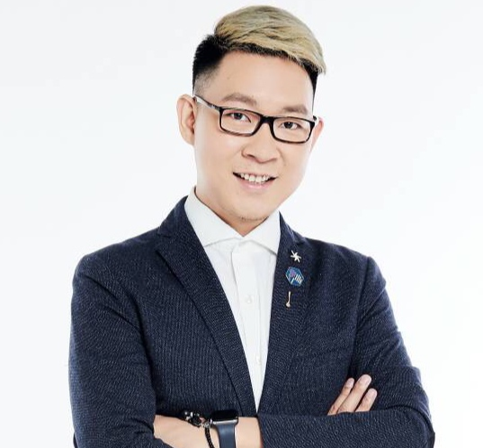 陈俊珩 Christian(恶魔): Encore Coffee谙客咖啡创办人;WCE世界咖啡大赛国际评委;CQI全球咖啡品质学会认证咖啡品质鉴定师&助理导师.jpg