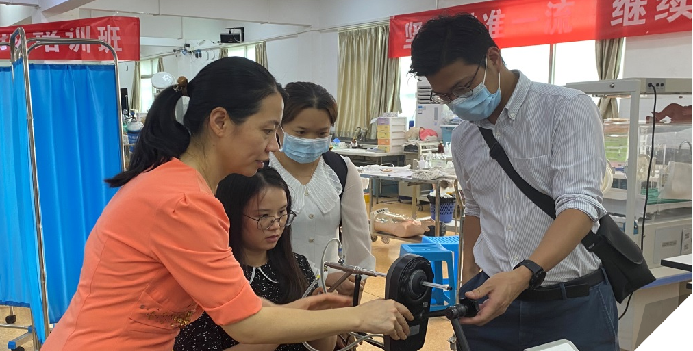 拟宫腔镜怎么做第三期宫腔镜模拟培训班成功举办_https://www.jmylbn.com_新闻资讯_第8张