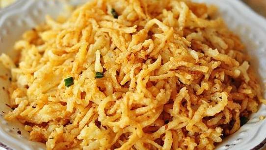 延安民间小吃:洋芋擦擦