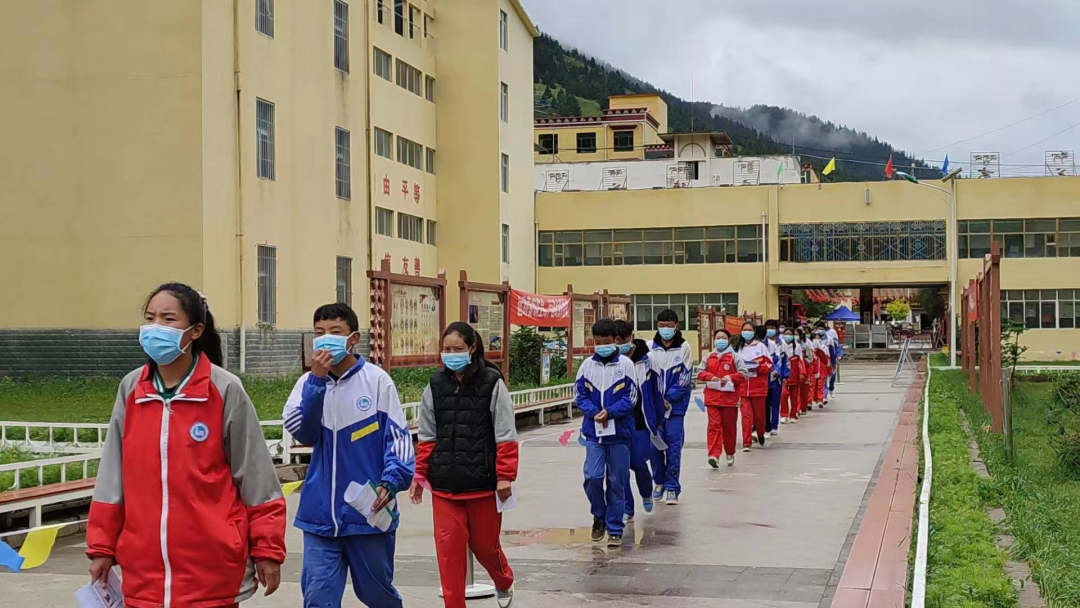 类乌齐县2022年初中学业水平实验操作考试顺利开考