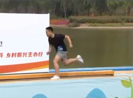 知名综艺录制现场突发意外！多人摔骨折，节目组不赔钱？