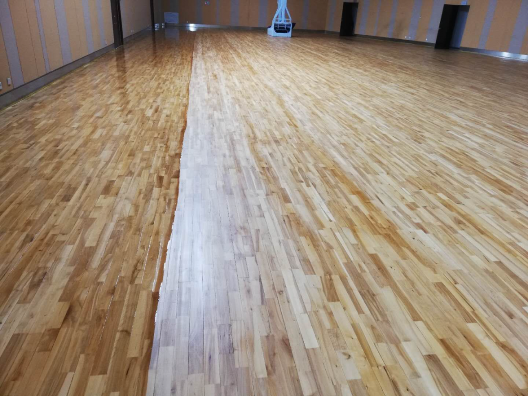 枫木地板_枫木运动木地板造价_篮球馆枫木地板