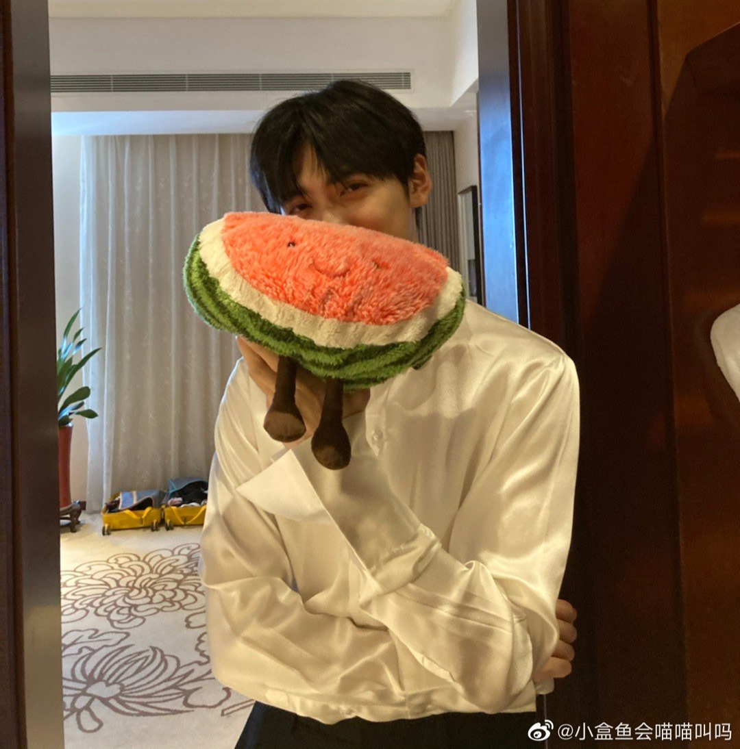 出轨还骂队友，别在粉丝面前装好人了！