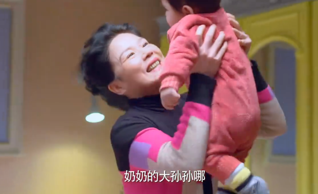 《二胎时代》剧照凌晨三点,世界安静的只剩下心跳声,我才知道进城后的