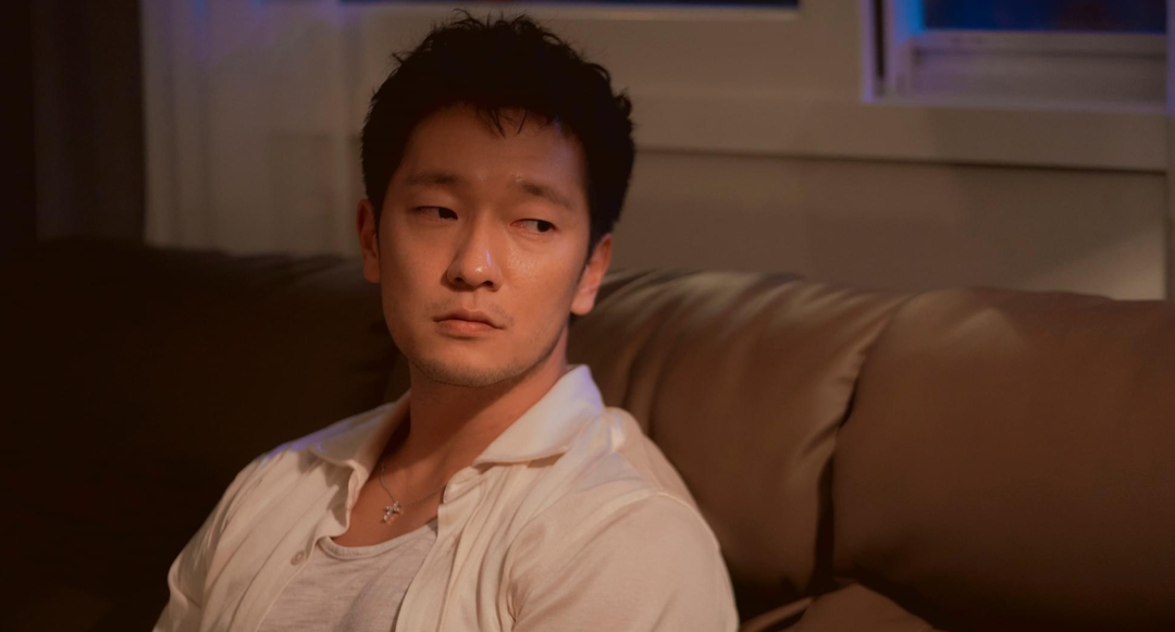 一个四十岁的单身男人,在朋友圈"疯狂社交"