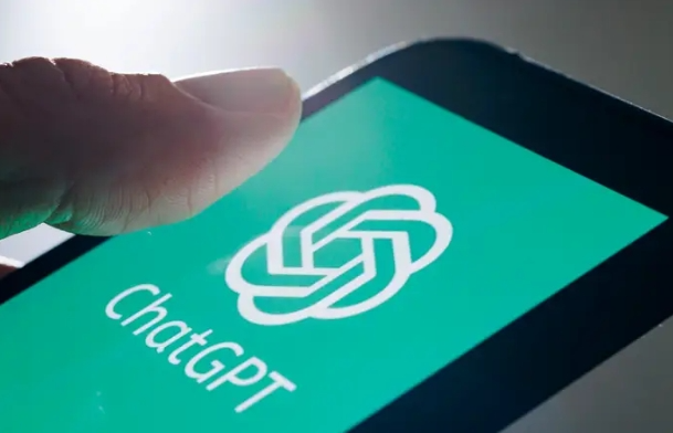 2025年加拿大Al中心Eco-STEM夏校，小编为参加学生普及中英文AI历史与发展